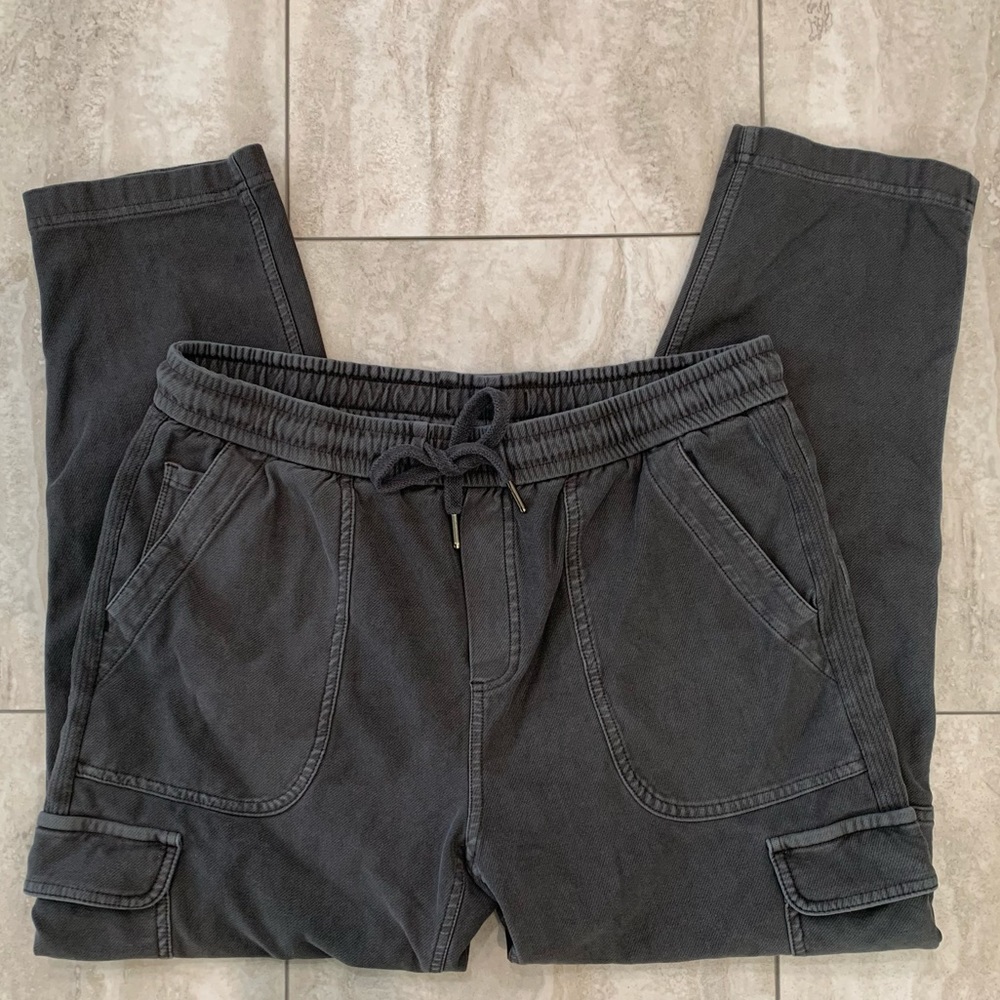 Athleta Farallon Pants Cropped Cargo Green